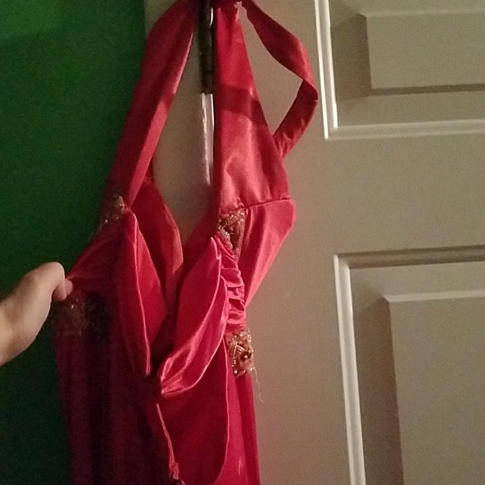 Dress - Picture 4 of 5